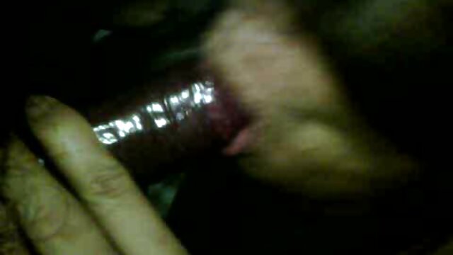 Amalia Davis alias Amalia Devis-dude bokeb indo free fucks semi-telanjang skate